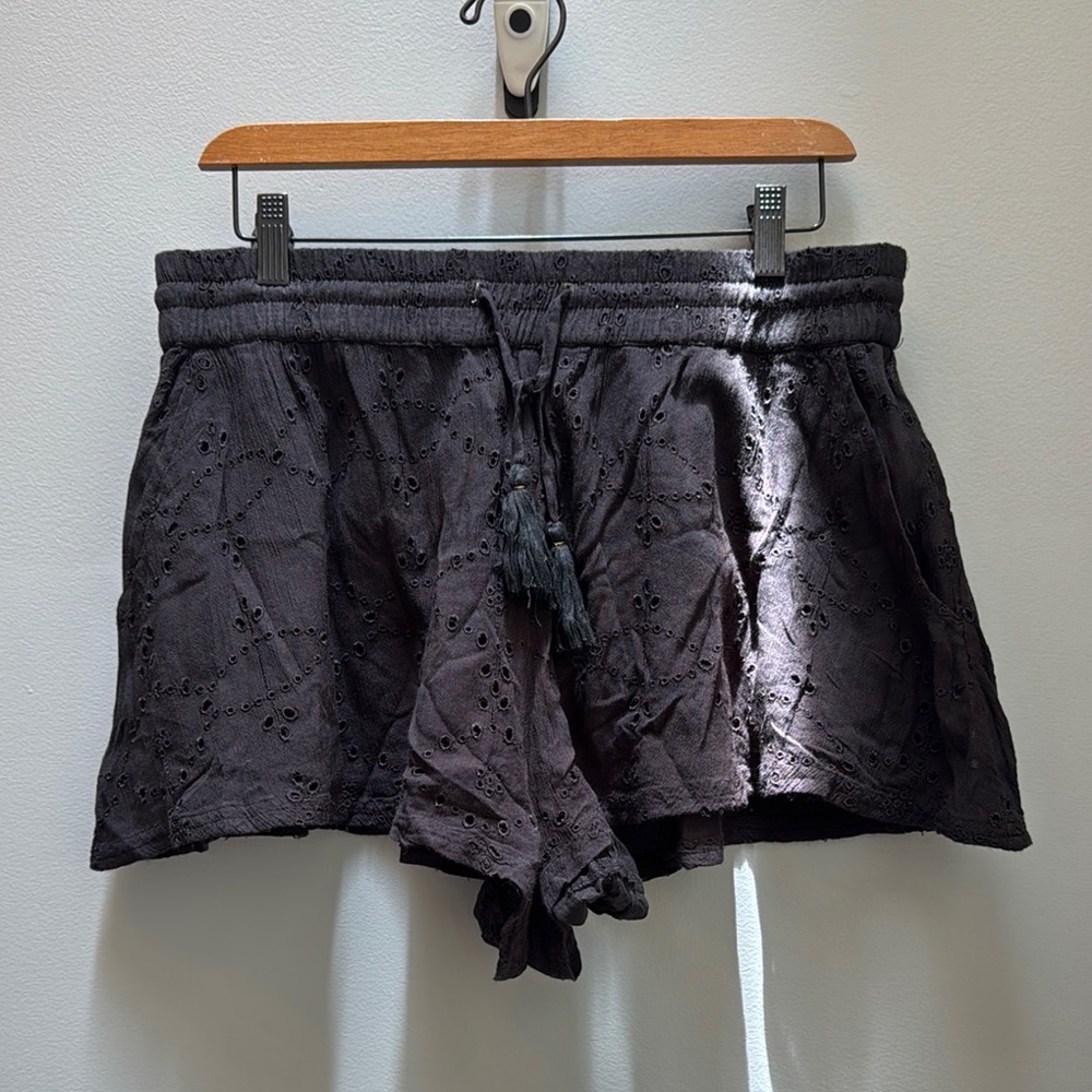 Free People Karlie eyelet drawstring waist shorts black size L